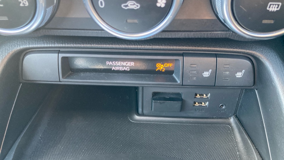 Mazda MX-5 1.5 Icon 2dr Petrol Convertible - Image 30