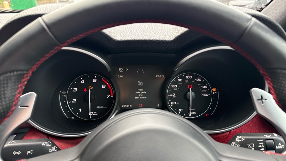 Alfa Romeo Stelvio 2.0 Turbo 280 Veloce 5dr Auto Petrol Estate - Image 18
