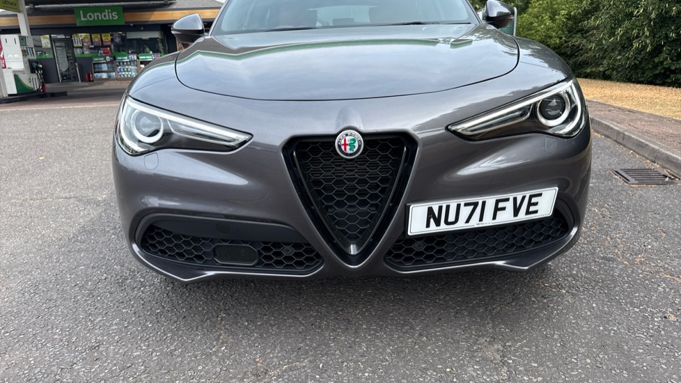 Alfa Romeo Stelvio 2.0 Turbo 280 Veloce 5dr Auto Petrol Estate - Image 23