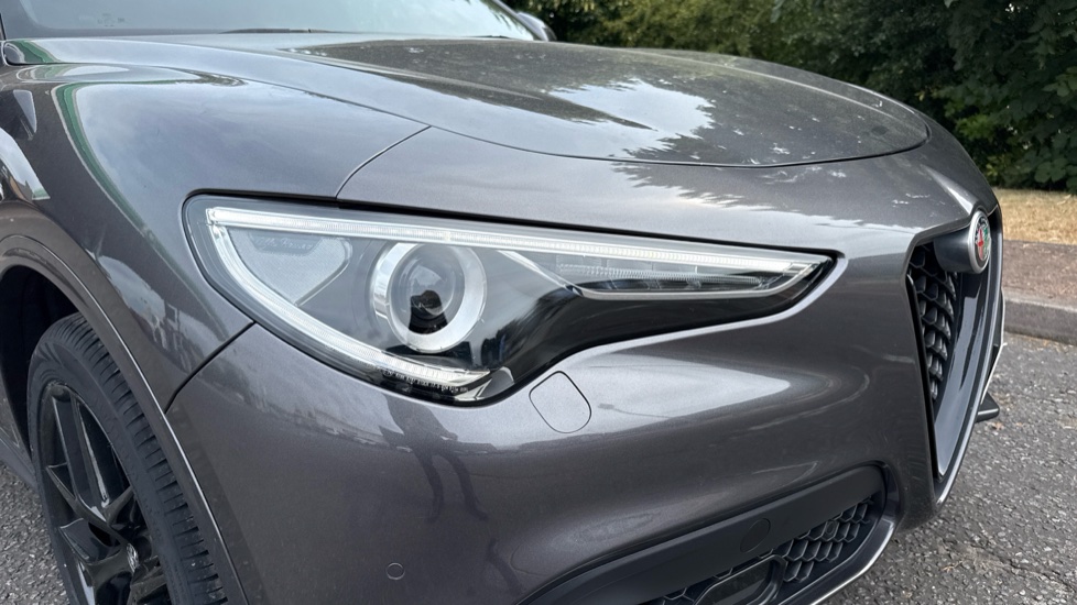 Alfa Romeo Stelvio 2.0 Turbo 280 Veloce 5dr Auto Petrol Estate - Image 25