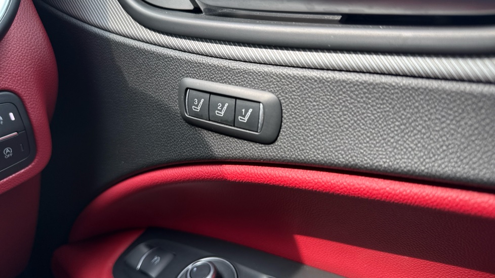Alfa Romeo Stelvio 2.0 Turbo 280 Veloce 5dr Auto Petrol Estate - Image 33