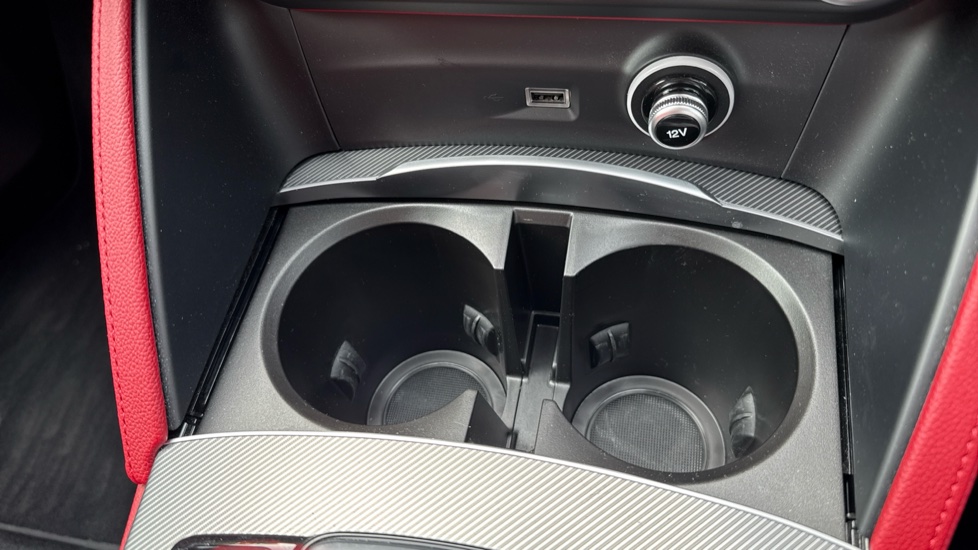 Alfa Romeo Stelvio 2.0 Turbo 280 Veloce 5dr Auto Petrol Estate - Image 39