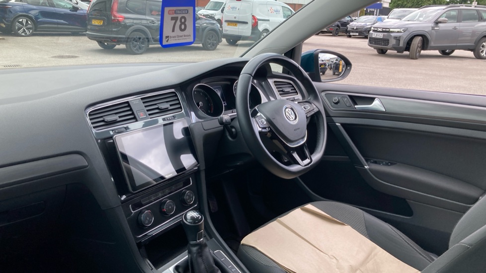 Volkswagen Golf 1.4 TSI SE [Nav] 5dr Petrol Hatchback - Image 9