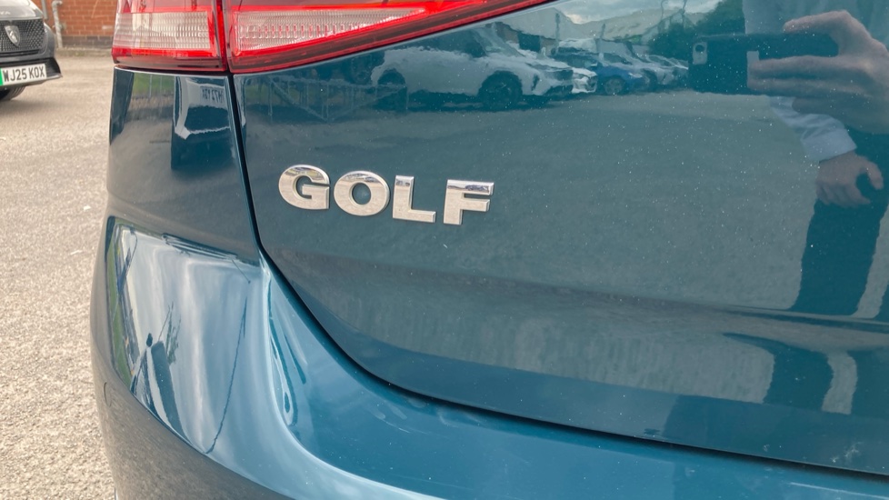 Volkswagen Golf 1.4 TSI SE [Nav] 5dr Petrol Hatchback - Image 24