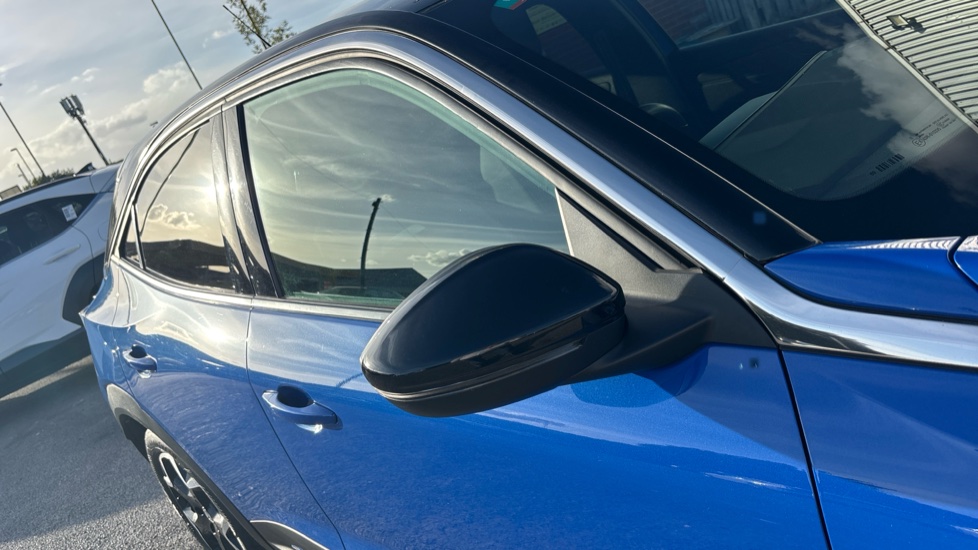 Vauxhall Mokka 100kW Ultimate 50kWh 5dr Auto Electric Hatchback - Image 25