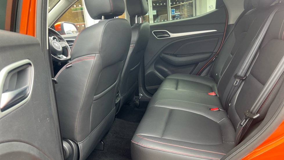 MG ZS 1.5 VTi-TECH Exclusive 5dr Petrol Hatchback - Image 16