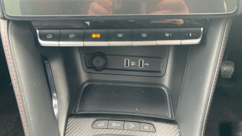 MG ZS 1.5 VTi-TECH Exclusive 5dr Petrol Hatchback - Image 31