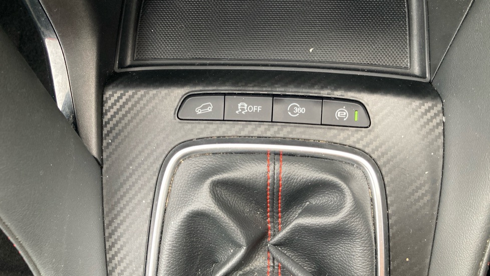 MG ZS 1.5 VTi-TECH Exclusive 5dr Petrol Hatchback - Image 32