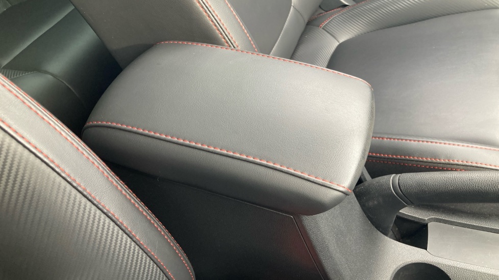MG ZS 1.5 VTi-TECH Exclusive 5dr Petrol Hatchback - Image 35