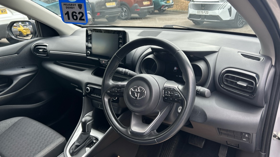 Toyota Yaris 1.5 Hybrid Design 5dr CVT Hybrid Hatchback - Image 11