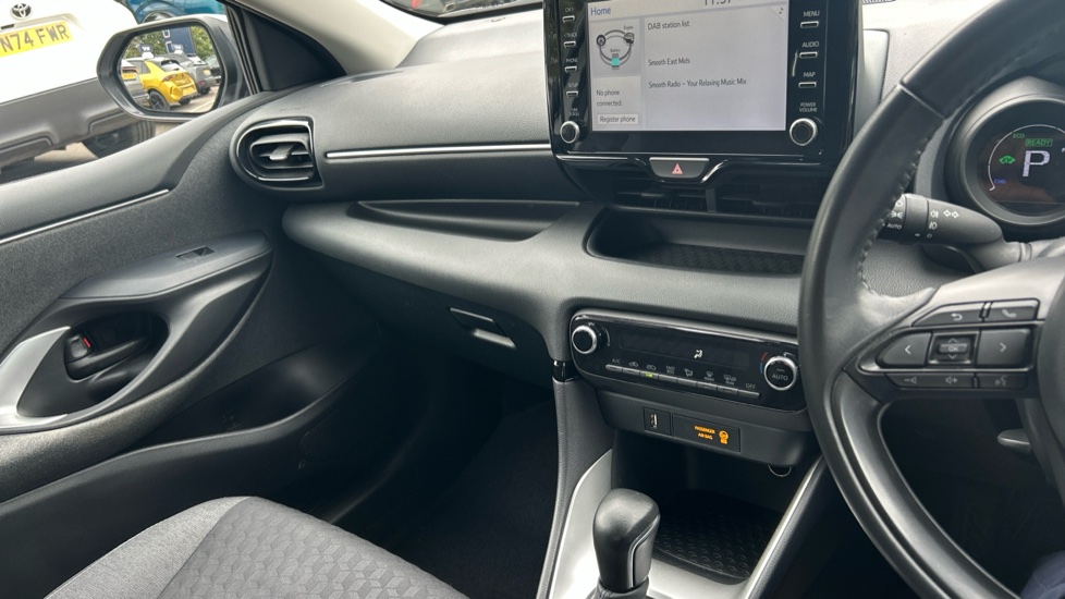 Toyota Yaris 1.5 Hybrid Design 5dr CVT Hybrid Hatchback - Image 14