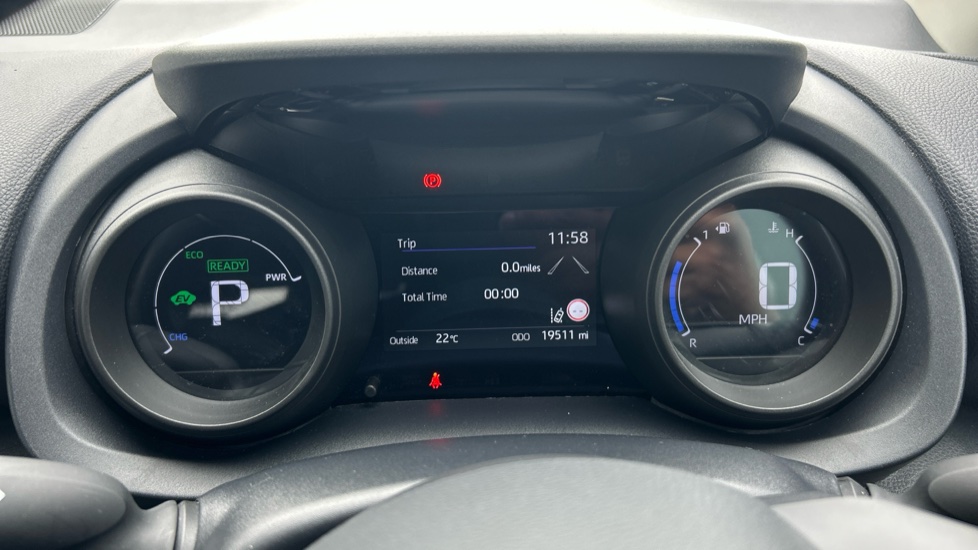 Toyota Yaris 1.5 Hybrid Design 5dr CVT Hybrid Hatchback - Image 18