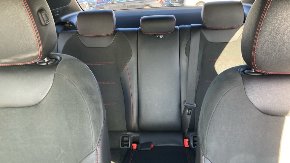 Mercedes-Benz A-Class A250e AMG Line 4dr Auto Saloon - Image 15