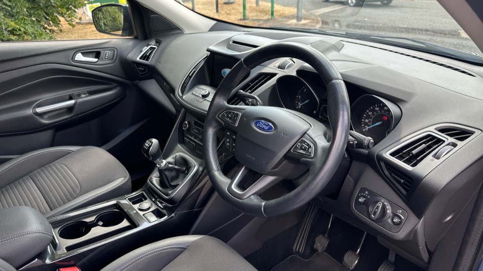 Ford Kuga 2.0 TDCi Titanium 5dr 2WD Diesel Estate - Image 11