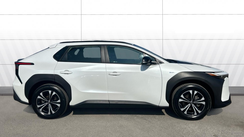 Toyota bZ4X 150kW Pure 71.4kWh 5dr Auto [11kW] Electric Hatchback - Image 5