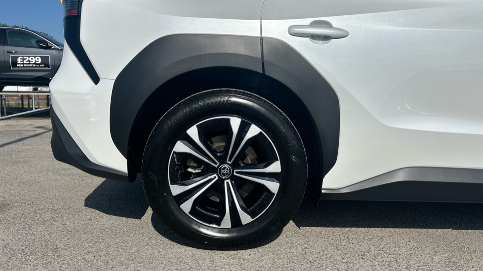 Toyota bZ4X 150kW Pure 71.4kWh 5dr Auto [11kW] Electric Hatchback - Image 7