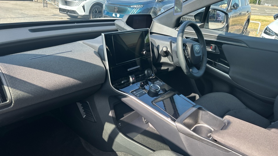 Toyota bZ4X 150kW Pure 71.4kWh 5dr Auto [11kW] Electric Hatchback - Image 9