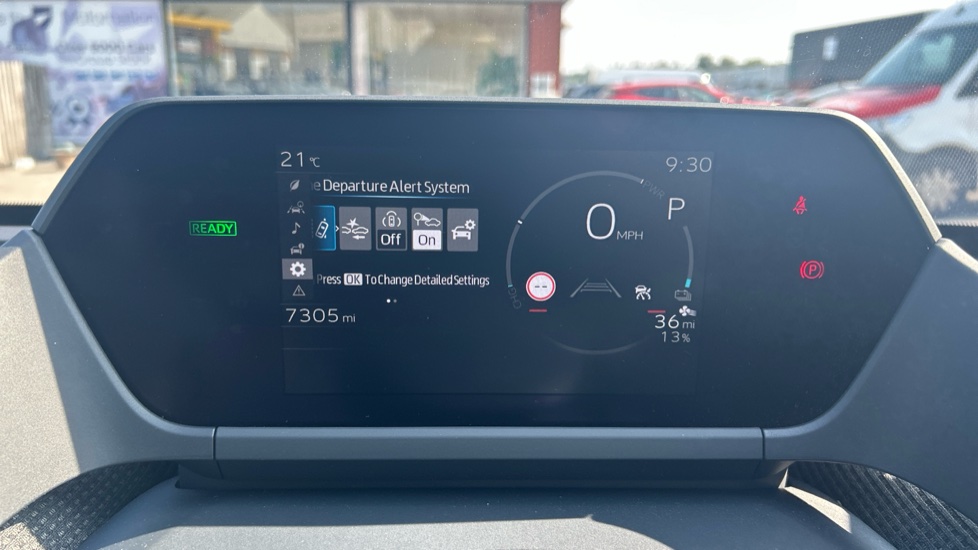 Toyota bZ4X 150kW Pure 71.4kWh 5dr Auto [11kW] Electric Hatchback - Image 18