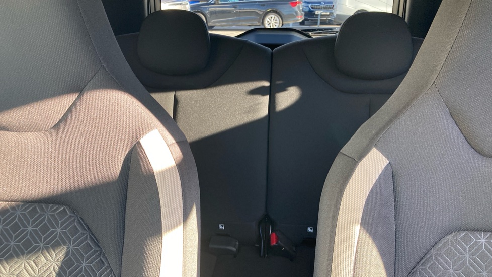 Toyota Aygo X 1.0 VVT-i Edge 5dr Petrol Hatchback - Image 15