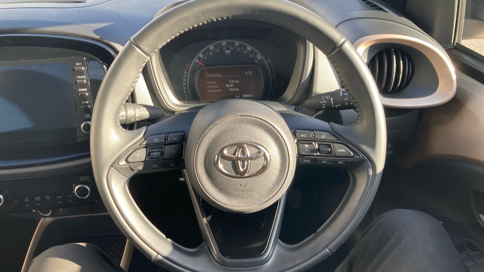 Toyota Aygo X 1.0 VVT-i Edge 5dr Petrol Hatchback - Image 21