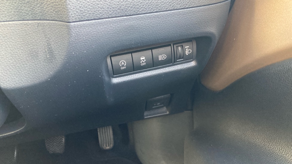 Toyota Aygo X 1.0 VVT-i Edge 5dr Petrol Hatchback - Image 27