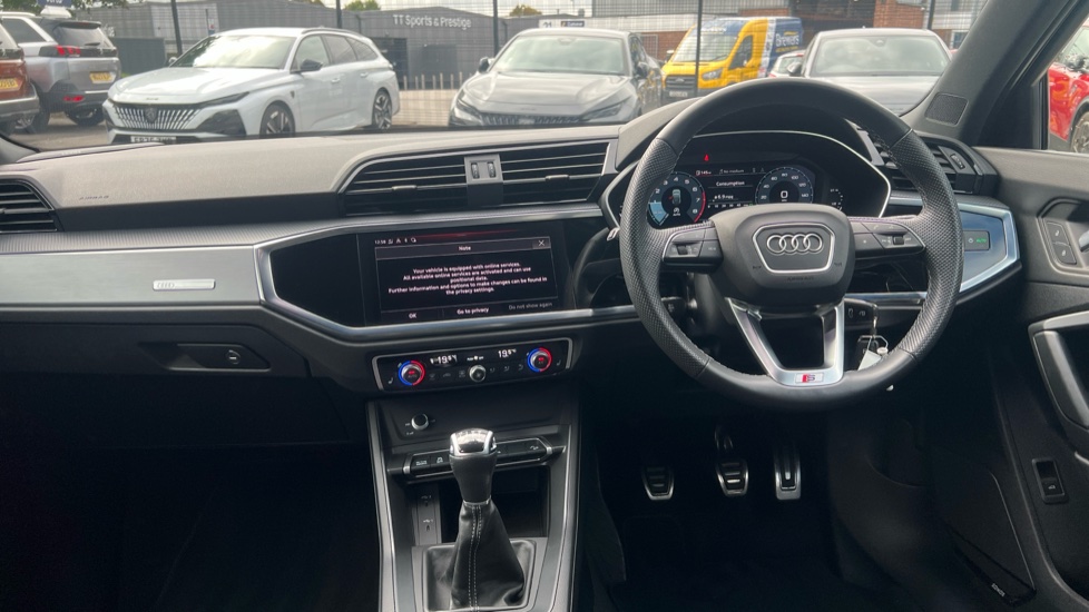 Audi Q3 35 TFSI S Line 5dr Petrol Estate - Image 10