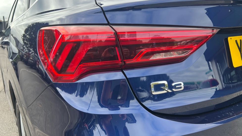 Audi Q3 35 TFSI S Line 5dr Petrol Estate - Image 31