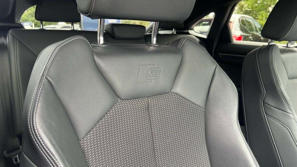 Audi Q3 35 TFSI S Line 5dr Petrol Estate - Image 34
