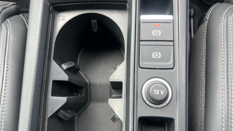 Audi Q3 35 TFSI S Line 5dr Petrol Estate - Image 36