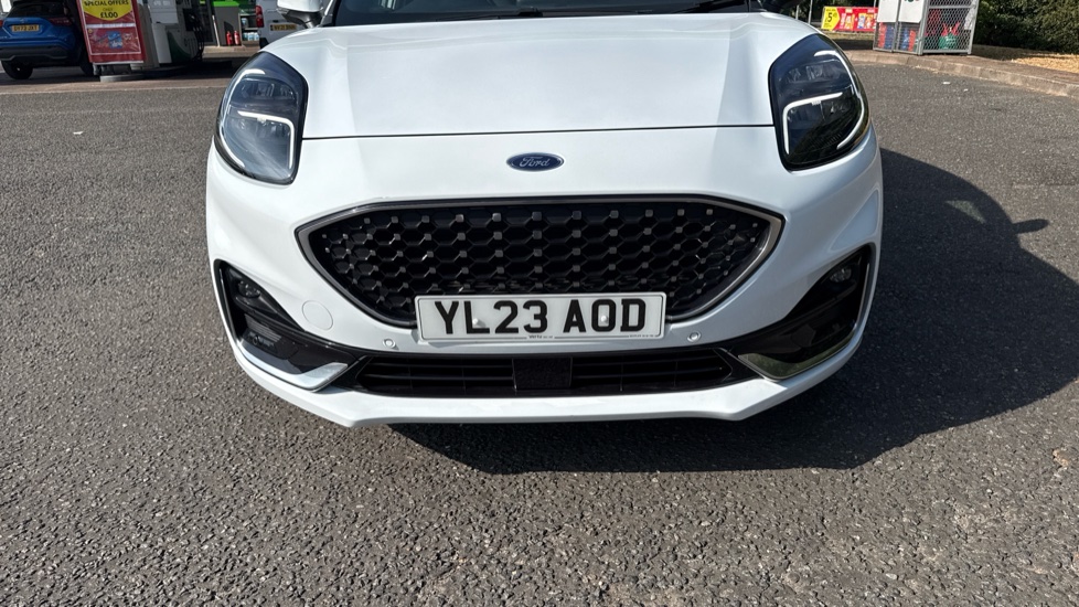 Ford Puma 1.0 EcoBoost Hybr mHEV 155 ST-Line Vignale 5dr DCT Petrol Hatchback - Image 21