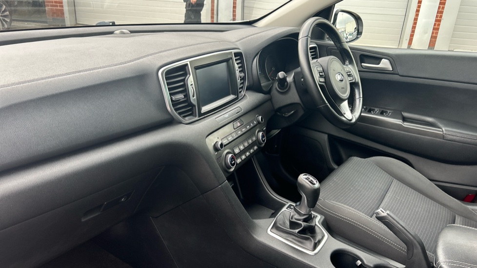 Kia Sportage 1.6 GDi ISG 2 5dr Petrol Estate - Image 9