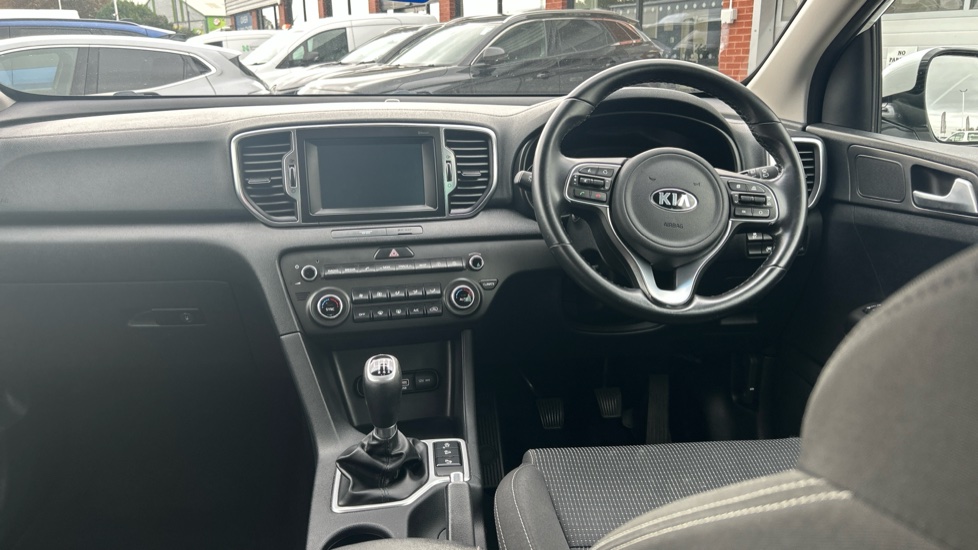 Kia Sportage 1.6 GDi ISG 2 5dr Petrol Estate - Image 10