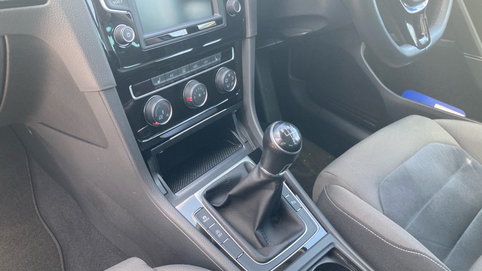 Volkswagen Golf 2.0 TDI GT 5dr Diesel Hatchback - Image 13