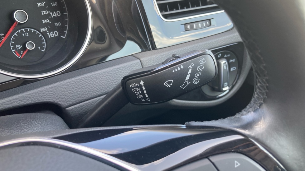 Volkswagen Golf 2.0 TDI GT 5dr Diesel Hatchback - Image 24