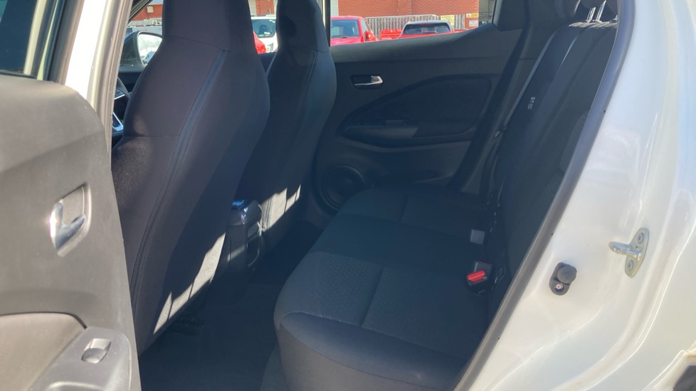 Nissan Juke 1.0 DiG-T Acenta 5dr Petrol Hatchback - Image 16