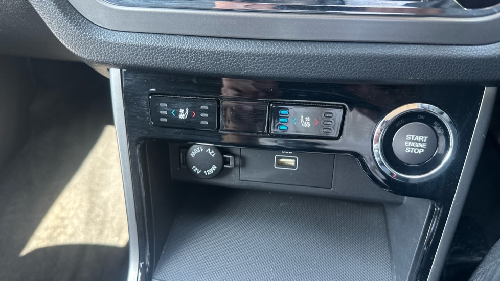 Ssangyong Korando 1.5 Ultimate 5dr Petrol Estate - Image 25
