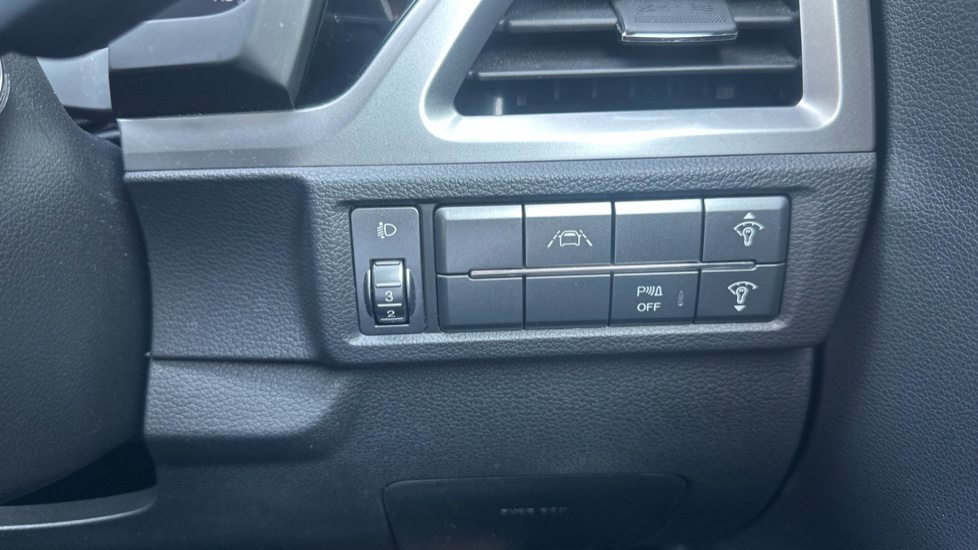 Ssangyong Korando 1.5 Ultimate 5dr Petrol Estate - Image 29
