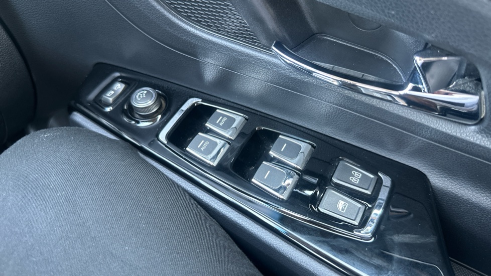 Ssangyong Korando 1.5 Ultimate 5dr Petrol Estate - Image 30