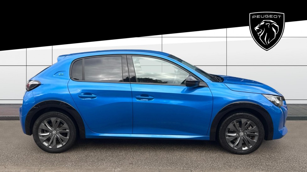 Peugeot 208 100kW Allure Premium 50kWh 5dr Auto Electric Hatchback - Image 5