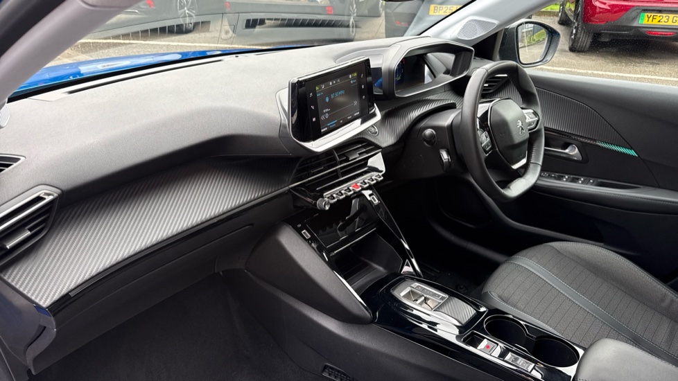 Peugeot 208 100kW Allure Premium 50kWh 5dr Auto Electric Hatchback - Image 9