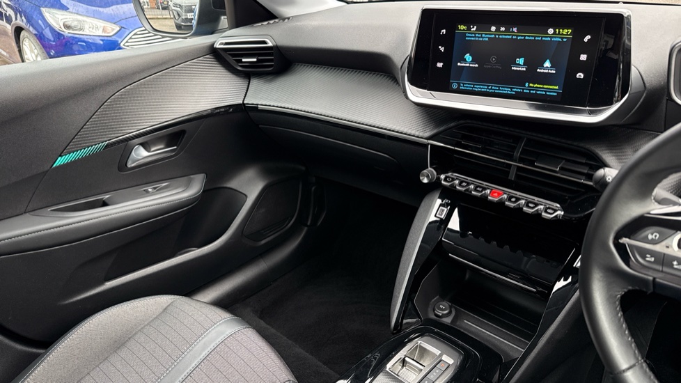 Peugeot 208 100kW Allure Premium 50kWh 5dr Auto Electric Hatchback - Image 14