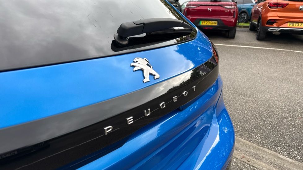 Peugeot 208 100kW Allure Premium 50kWh 5dr Auto Electric Hatchback - Image 26