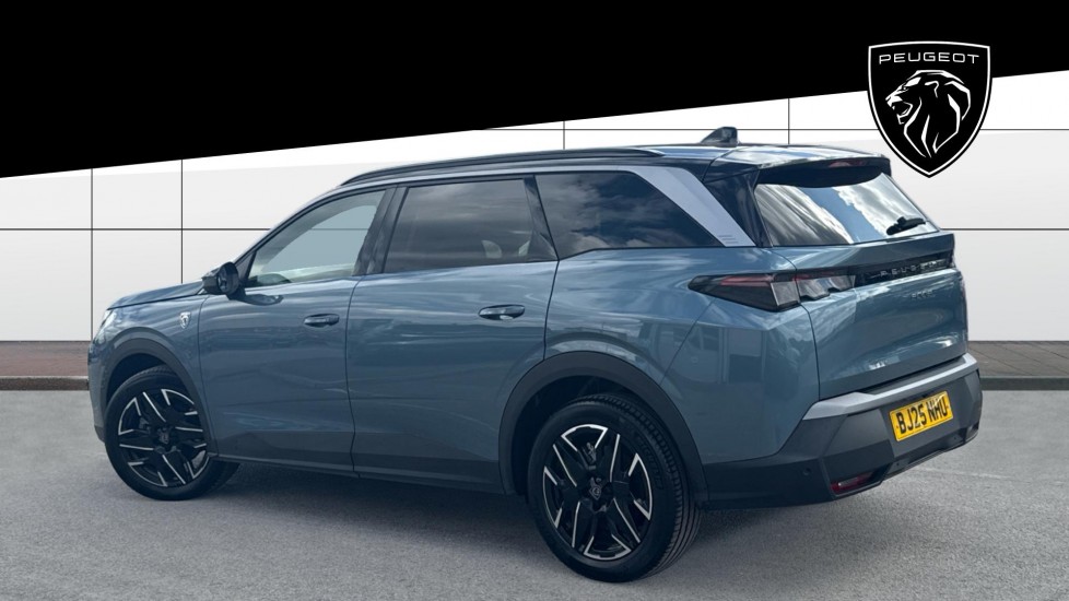 Peugeot 5008 1.2 Hybrid 136 GT 5dr e-DSC6 Petrol Estate - Image 2