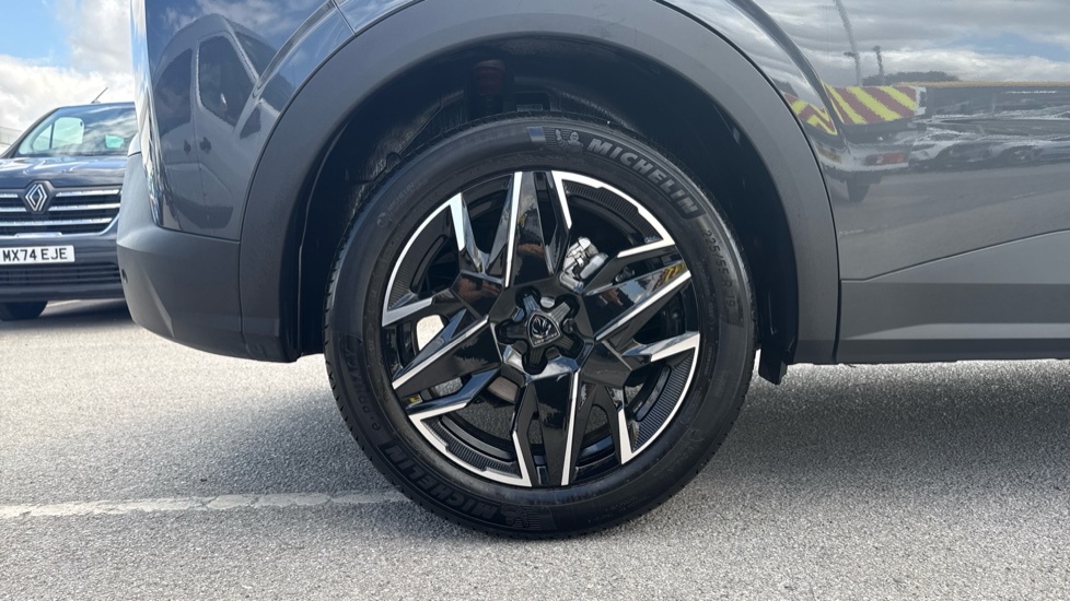 Peugeot 3008 1.2 Hybrid 136 GT 5dr e-DSC6 Petrol Estate - Image 7