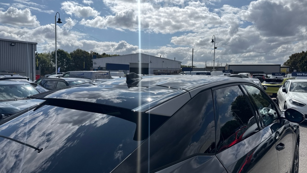 Peugeot 3008 1.2 Hybrid 136 GT 5dr e-DSC6 Petrol Estate - Image 27