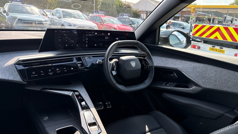 Peugeot 3008 1.2 Hybrid 136 Allure 5dr e-DSC6 Petrol Estate - Image 9