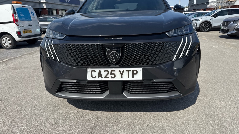 Peugeot 3008 1.2 Hybrid 136 Allure 5dr e-DSC6 Petrol Estate - Image 21