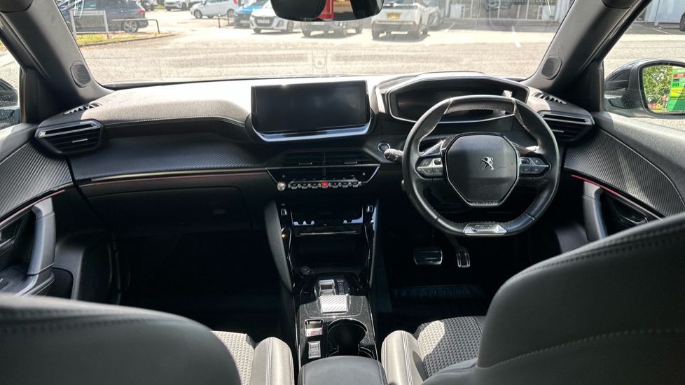 Peugeot 2008 100kW GT 50kWh 5dr Auto Electric Estate - Image 10