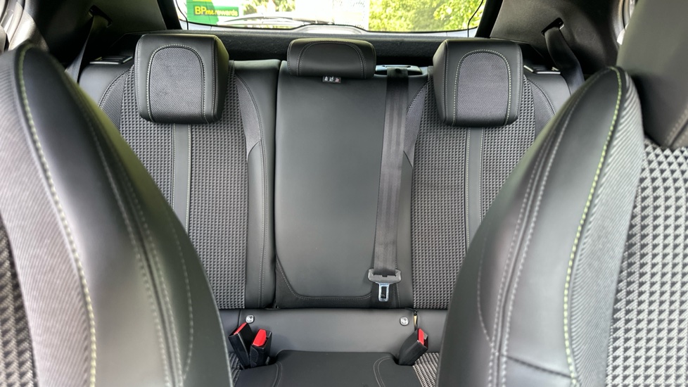 Peugeot 2008 100kW GT 50kWh 5dr Auto Electric Estate - Image 15