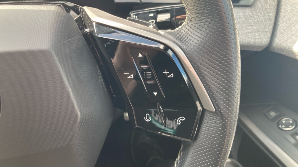Peugeot 3008 157kW GT 73kWh 5dr Auto Electric Estate - Image 23